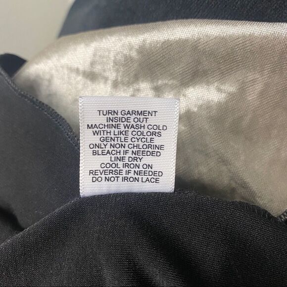 Ruffle Lace Halter - SMALL - *NWT* - Picture 8 of 8